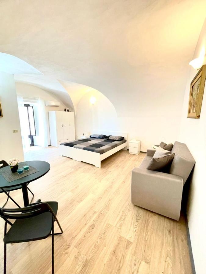 Gesuiti Rooms Катания Экстерьер фото